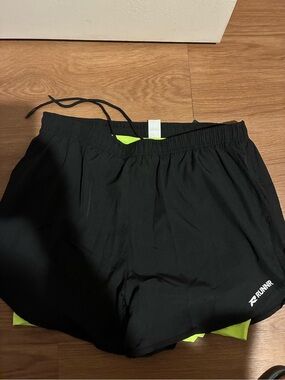 RUNNR 2-in-1 Running Shorts